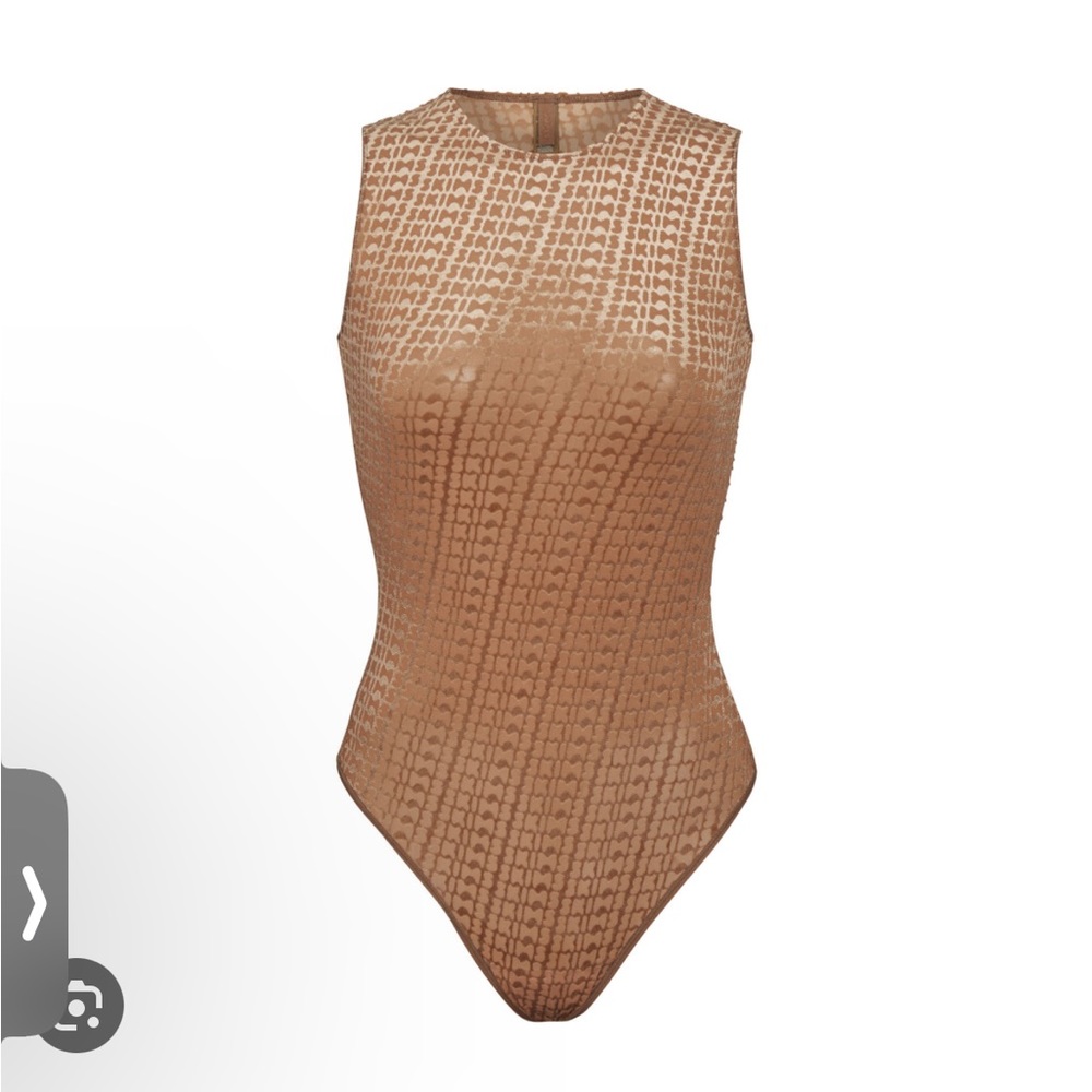 SKIMS VELVET SLEEVELESS BODYSUIT